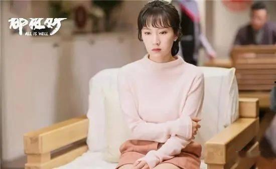 女朋友喜欢吃娱乐圈的瓜,她心中的甜蜜圈粉瞬间